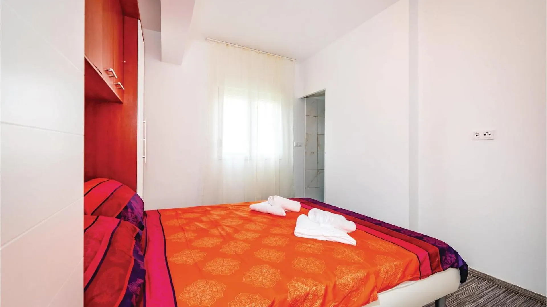 Cozy Home In Islam Latinski With Wifi Holiday home
