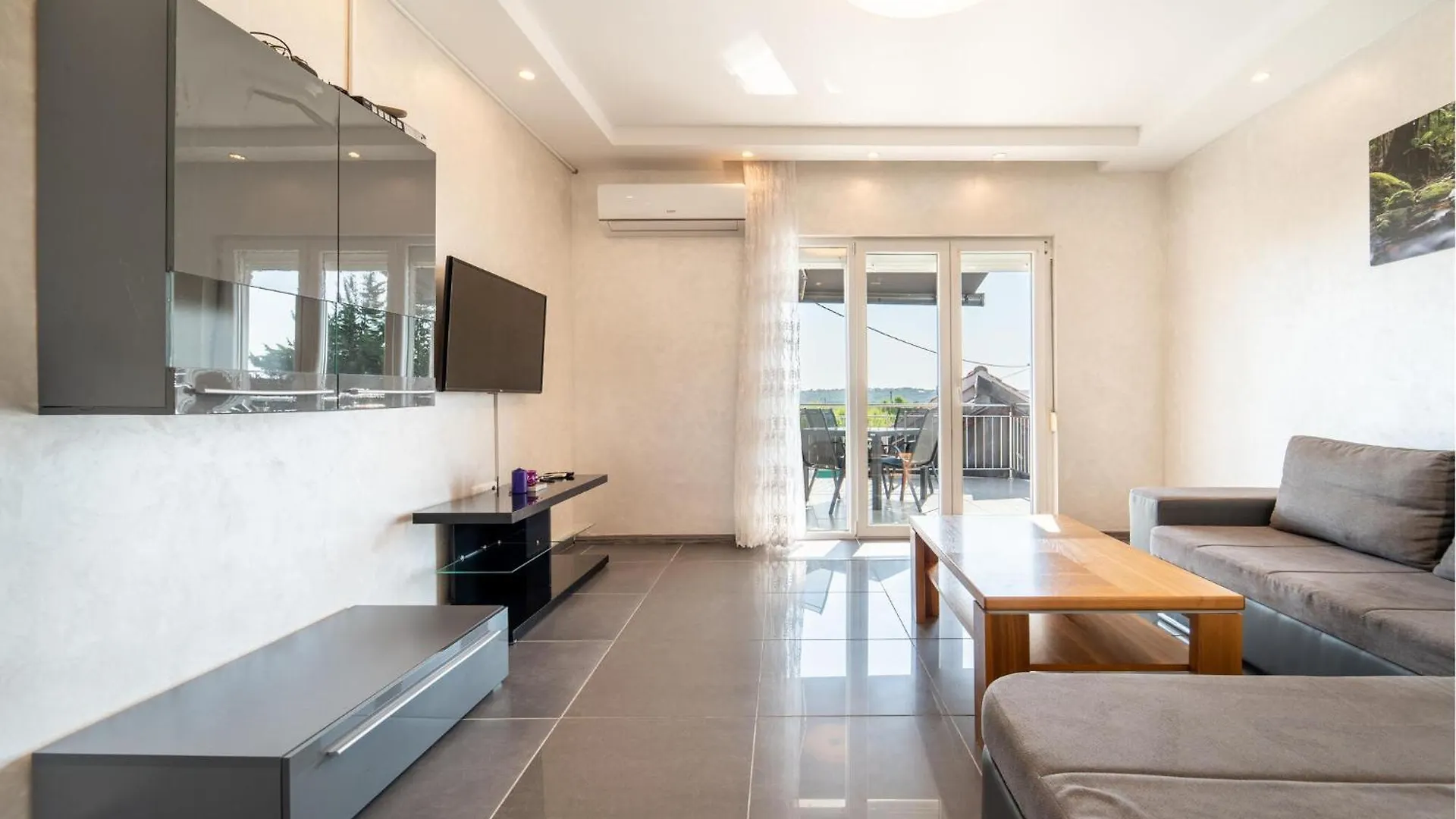 Holiday home Cozy Home In Islam Latinski With Wifi