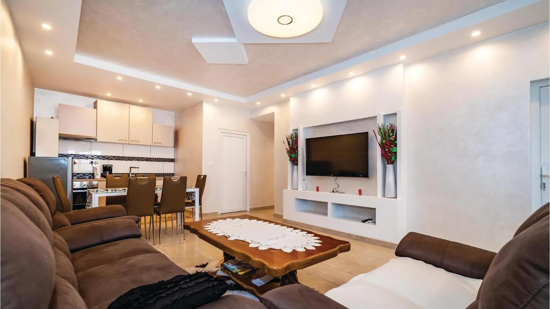 Cozy Home In Islam Latinski With Wifi Holiday home